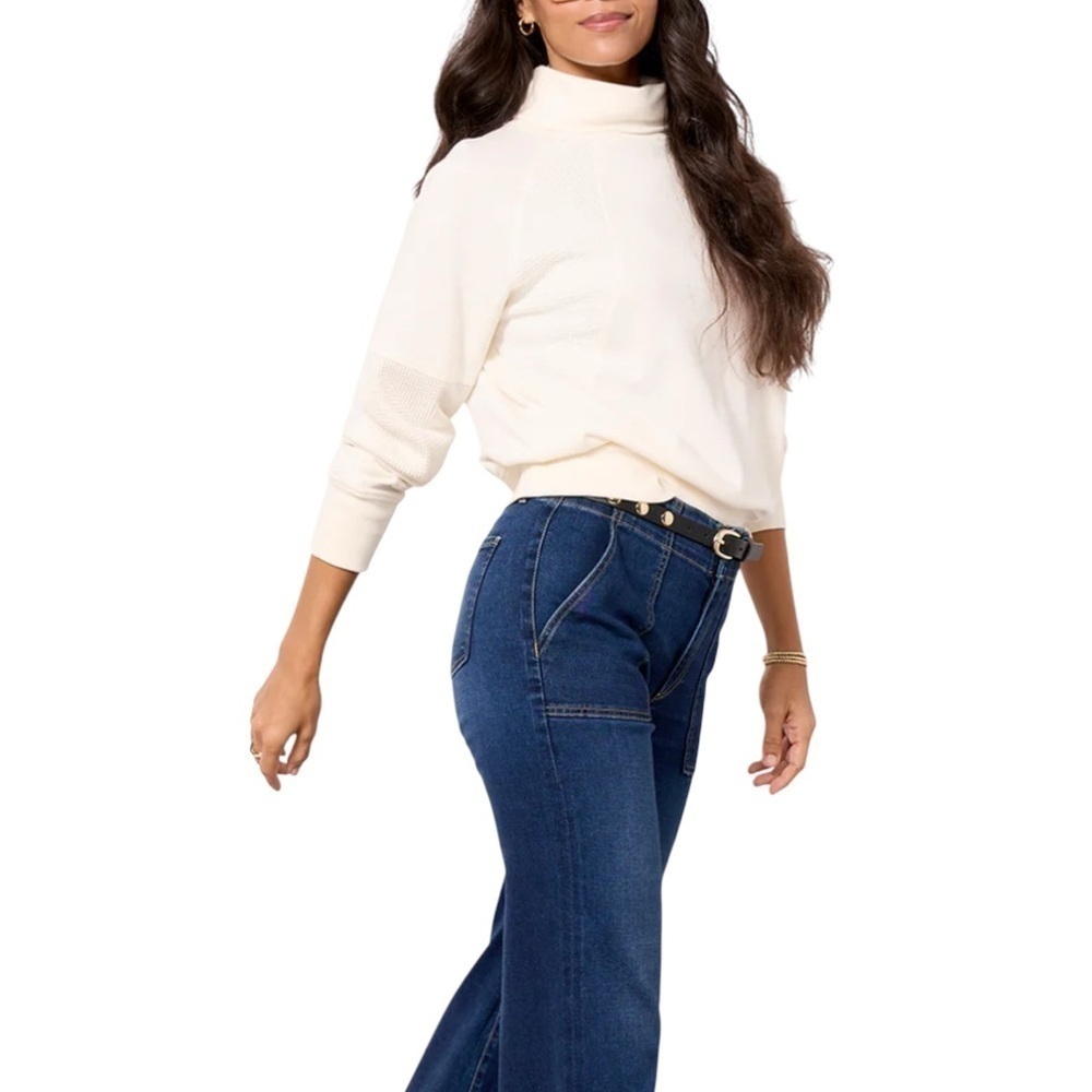 NWT Evereve Kassandra thermal mix sweatshirt - Picture 2 of 9